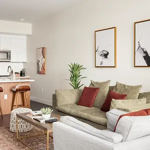  Holiday home Modern Allure Lifestyle - View - Zuni Lofts